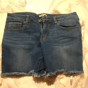 CAbi Blue Denim shorts, NWOT, Size 6